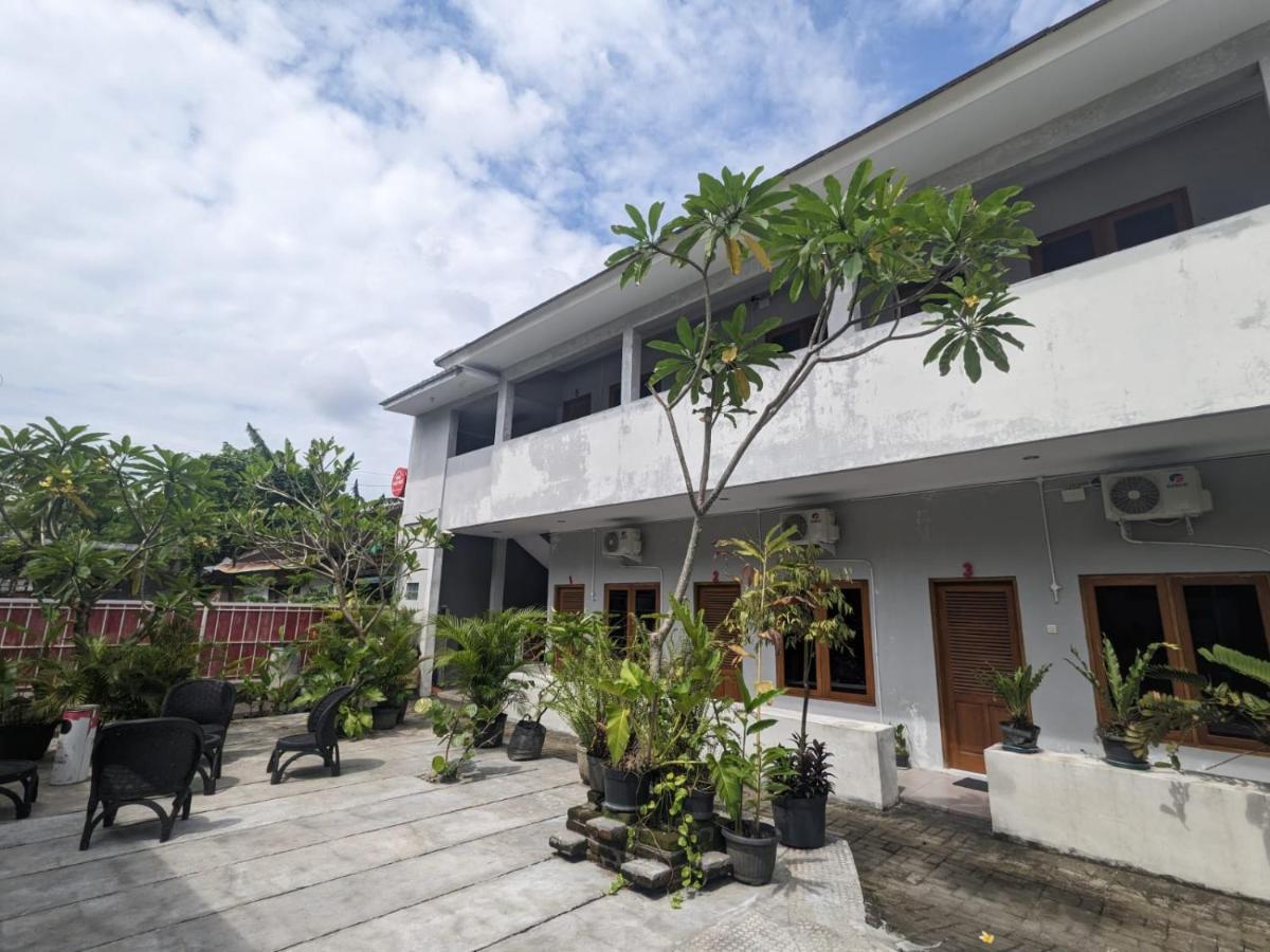 Rumah Pagar Merah Homestay Yogyakarta Eksteriør billede